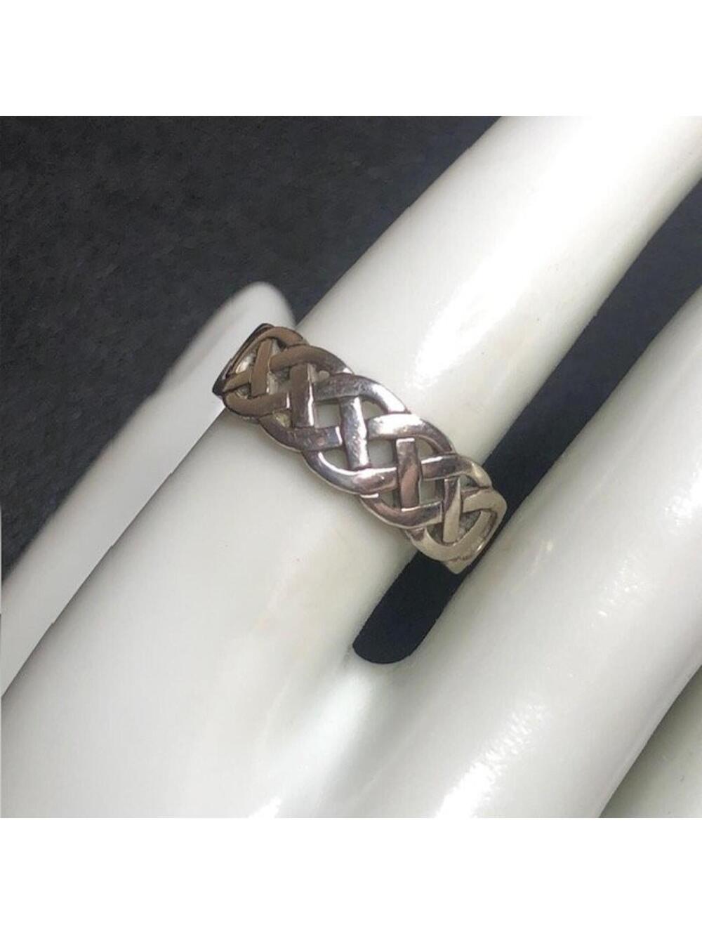 B1678 SOLVAR Celtic Knot Band Ring Sterling Silver Irish Design 3.1g sz 8